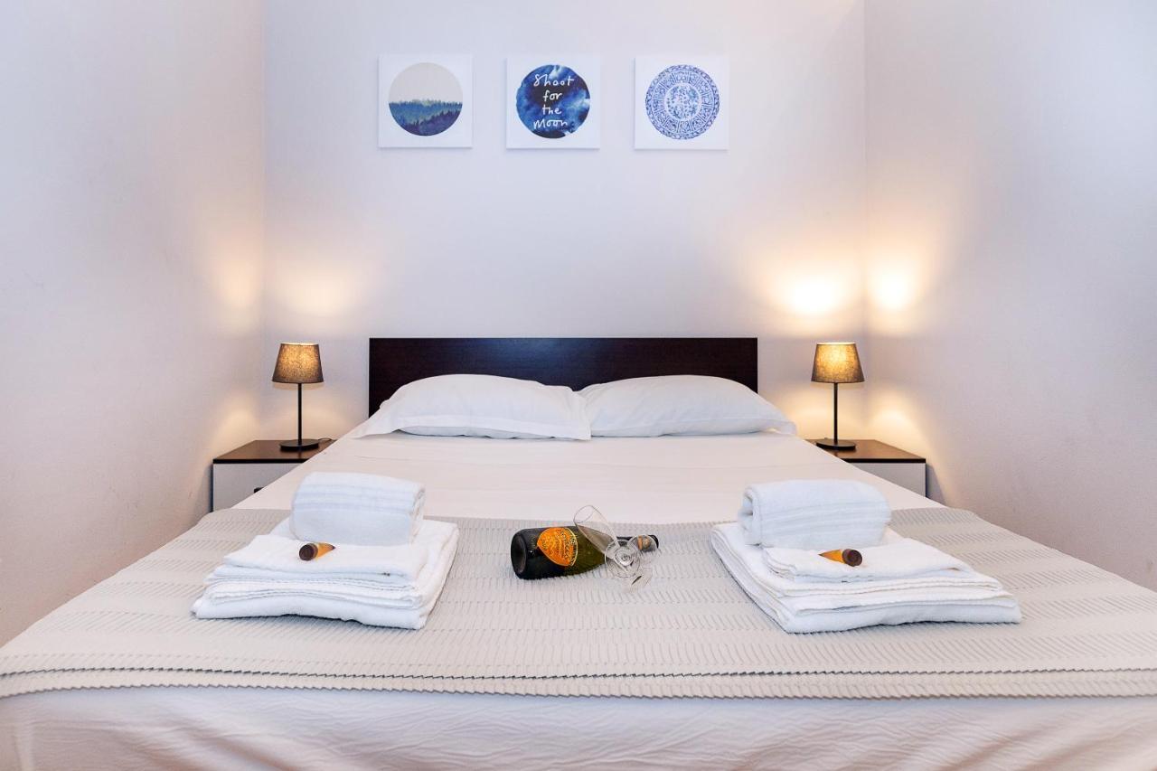 Stesicoro Exclusive Rooms Catania Ngoại thất bức ảnh