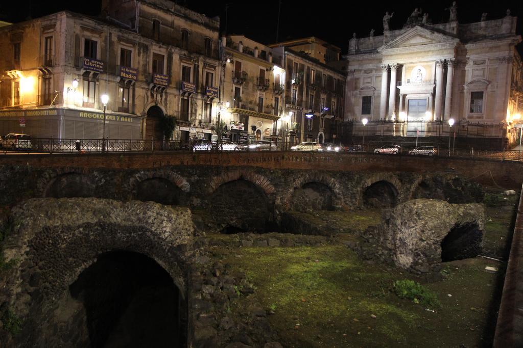 Stesicoro Exclusive Rooms Catania Ngoại thất bức ảnh
