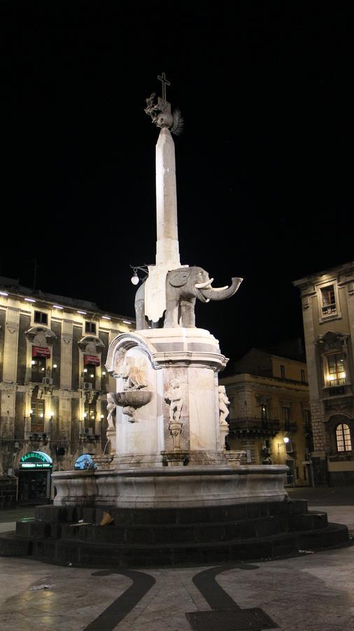Stesicoro Exclusive Rooms Catania Ngoại thất bức ảnh